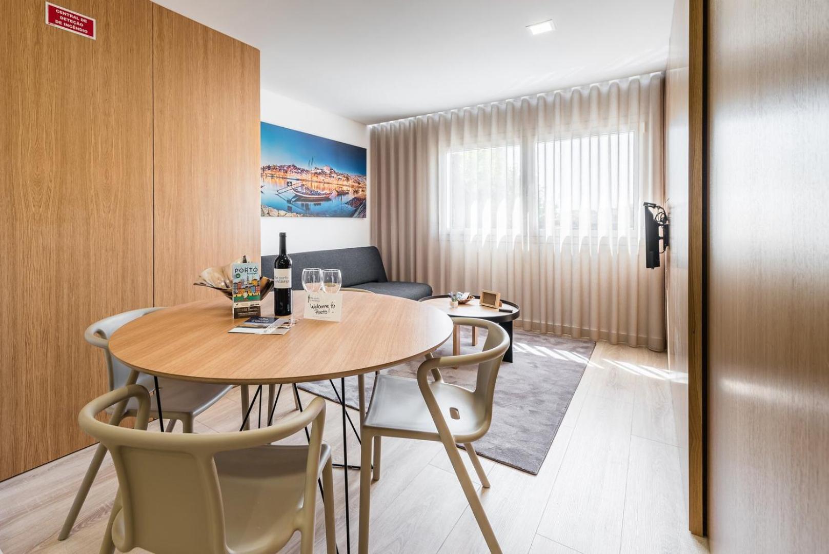 Guestready - Tigerlily Hotel Porto Bagian luar foto